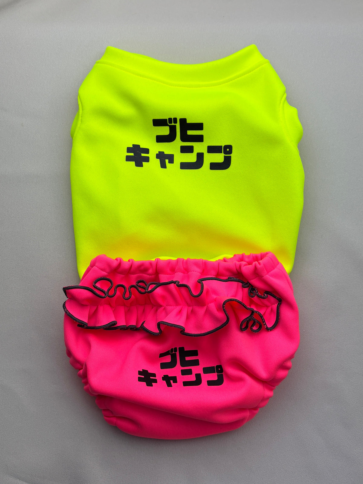 BUHI CAMP NEON タンクトップ